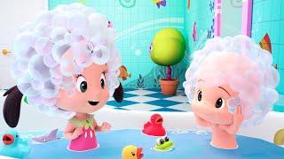 Bath Song with Cuquin (New) | Having Fun with Cuquin | Kids Songs