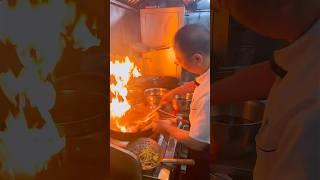 #喜聚坊 #豉油王炒麵 #stirfrynoodles