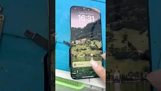 Anh khách mang iPhone 15 Pro Max vỡ nát đến nhờ cứu dữ liệu và cái kết!
