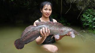 Catch Big Fish to Survive - Military Girl Survives Alone in the Forest, Part 3