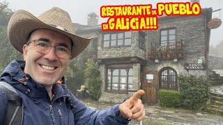 COMIDA TÍPICA GALLEGA en un RESTAURANTE de un HERMOSO PUEBLO de GALICIA en el CAMINO de SANTIAGO