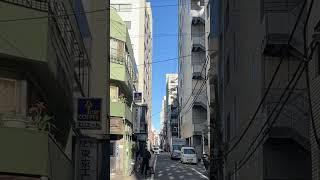 거리에서 네 노래가 나와