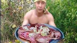 #primitive TV # Eating delicious# Wow the Man cooking duck and eating in Forest.