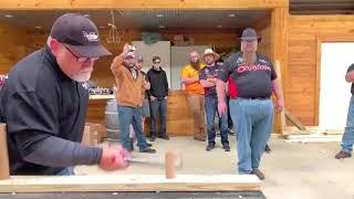 Man Shows Brilliant Knife Cutting Skills by Slicing Different Objects in Competition - 1106117