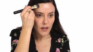 Lisa Eldridge - Make-up Basics: Foundation Tutorial