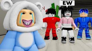 LA VITA DI QUESTO BAMBINO E' FINITA PER COLPA DELLA SUA FACCIA SU ROBLOX BROOKHAVEN!