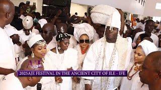 BEAUTIFUL MOMENT FOR AROLE OODUA OONI ADEYEYE ENITAN OGUNWUSI OJAJA II , HIS WIVES AND IYALAJE OODUA