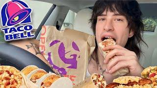 Trying Taco Bells ENTIRE BREAKFAST Menu