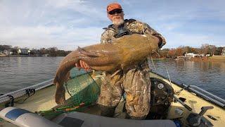 MY BIGGEST FLATHEAD CATFISH EVER!  UNBELIEVABLE AWESOME DAY!