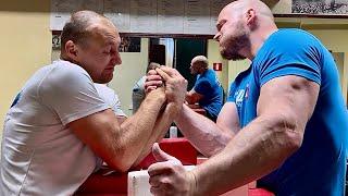 Toproll Armwrestling Practice Vs Two Arms!