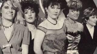 Go-Go's - We Don't Get Along (from the 1982 'Vacation' LP)