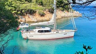 Ventilation on a deck saloon yacht in the Mediterranean - Sirius 40 DS