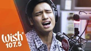 Michael Pangilinan sings "Bakit Ba Ikaw" LIVE on Wish 107.5 Bus