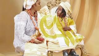 OONI OF IFE STØRMÈD AKURE WITH GIFTS FOR PRINCE TADENIKAWO