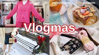 Vlogmas Day 26: Xmas Eve, Brunch, GRWM, Holiday Glam + Outfit & Unwrapping Gifts | Gabriella Mortola