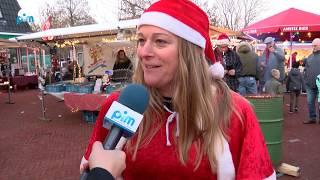 Winterse Kerstmarkt op het dorpsplein van Ilpendam