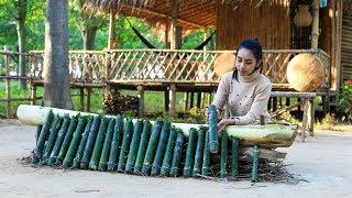 Cooking sticky rice in bamboo in my country - Polin Lifestyle