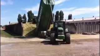 Silos John Deere by Folegot  "music - Limahl"