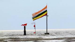 Shiva temple goes into Arabian Sea at Bhavnagar - Nishkalank Mahadev temple under water in high tide