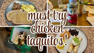 *A MUST MAKE* DINNER - CREAM CHEESE SALSA CHICKEN TAQUITOS!