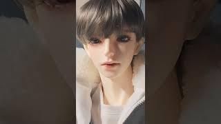 새벽에 인형 미모 감상하기