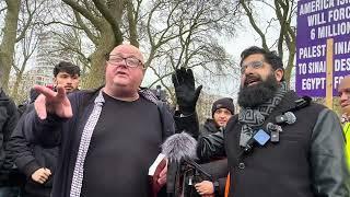 Hate Preacher Gets Humiliated By A Muslim! Smile2jannah And Visitor Speakers Corner