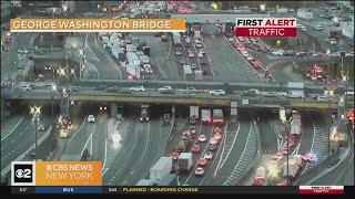 Crash delays traffic on upper level of George Washington Bridge