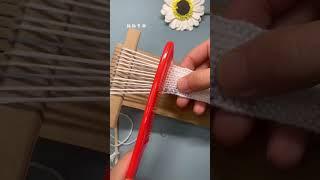 #Handmade Homemade cardboard loom to make a small rainbow-colored scarf, fun and