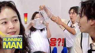 Kwang Soo pours his water into So Min’s bowl [Running Man Ep 510]