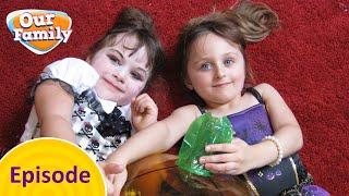 Eva’s Hallowe’en Party | Our Family | FULL EPISODES