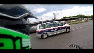 Moped & Friend´s & Police | DNA RIDERZ