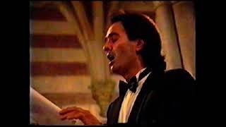 CHARLES GOUNOD - " AVE MARIA " - TENORE  ANTONIO MASSIMO FLORES