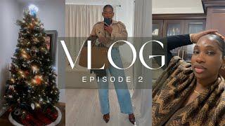 December Vlog | I wasted money on a candle, year end sickness & decorating a Christmas tree