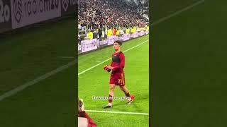 Dybala regala la maglia e saluta i suoi ex tifosi  #juventus #shorts #dybala