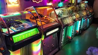 my kd200 present my collection  " 50 " jukebox and two new speaker vintage audio crazy eugene