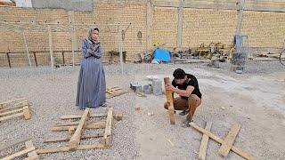 Narrative of Mehran's family life: buying wood and making a ladder