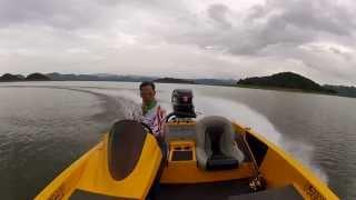 V Peak Bassboat