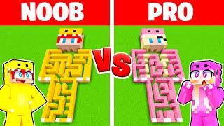 ROSY LABYRINTH vs. BLOXI LABYRINTH in Minecraft!