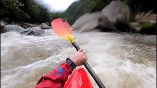 Río Topo, Baños, Ecuador - Whitewater Kayak