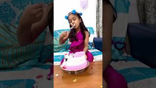 amaira n sara cake kha liya #shorts #thegeetagurjar #radharani