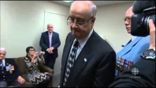 Julian Fantino shows off his people skills to veterans