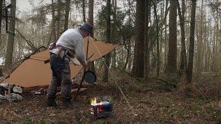 Solo Wild Camping Overnight Traditional Tarp & Wool Blanket