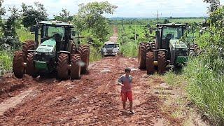 Arrastando carreta com trator Jonh Deere 8335R liberando a estrada!