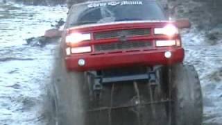 Chevy Militia Blazer 15" Lift  44" swampers deep mud hole!