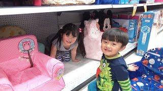 Kids Best and Last HIDE AND SEEK at ToysRUS!