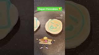 Vegan Pancakes with a Twist #blackvegan #veganaf #plantbased #blackvegans #shorts #veganbreakfast