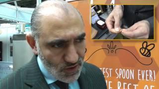 Ismail Cuneyt Oktay demonstrates the Balgo Honey Spoon