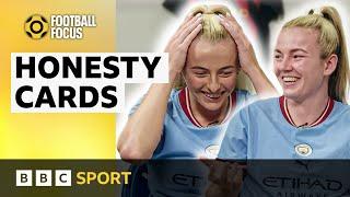 'I have gravy on pasta!' - Chloe Kelly & Lauren Hemp dish the dirt in Honesty Cards | Football Focus