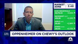 Chewy's outlook is still mixed, says Oppenheimer's Rupesh Parikh