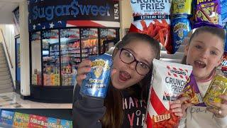 Rating American Sweets and Snacks - BRITISH TRYING AMERICAN CANDY